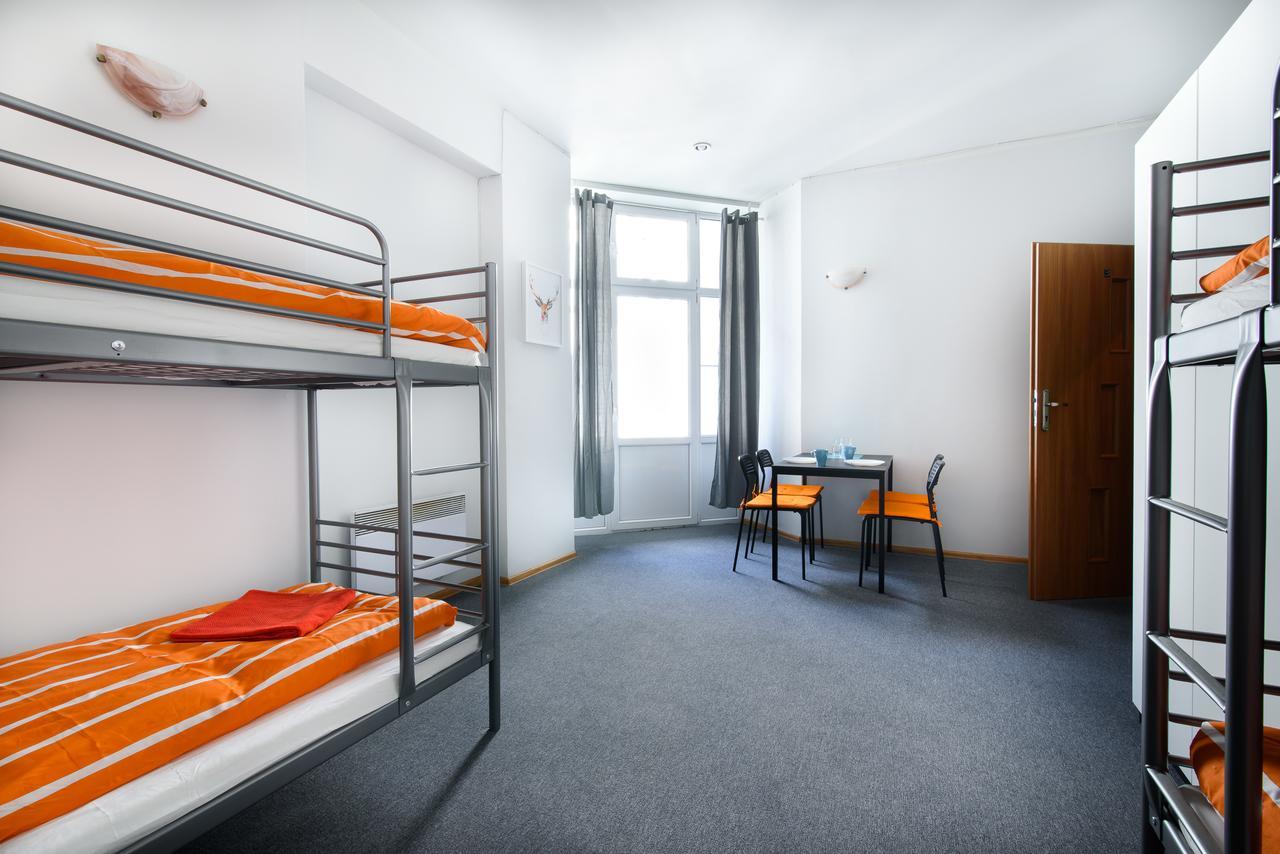 Constitution Square Rooms Βαρσοβία Εξωτερικό φωτογραφία