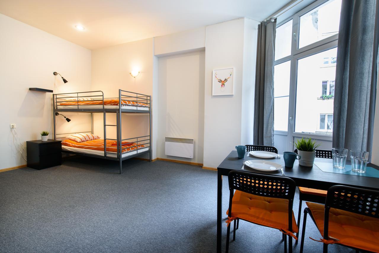 Constitution Square Rooms Βαρσοβία Εξωτερικό φωτογραφία
